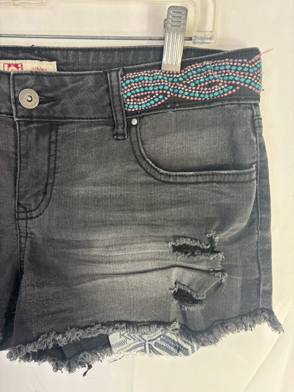 Y2K Charcoal Distressed Denim Low Rise Embroidered Boho Short Shorts Size M-L
